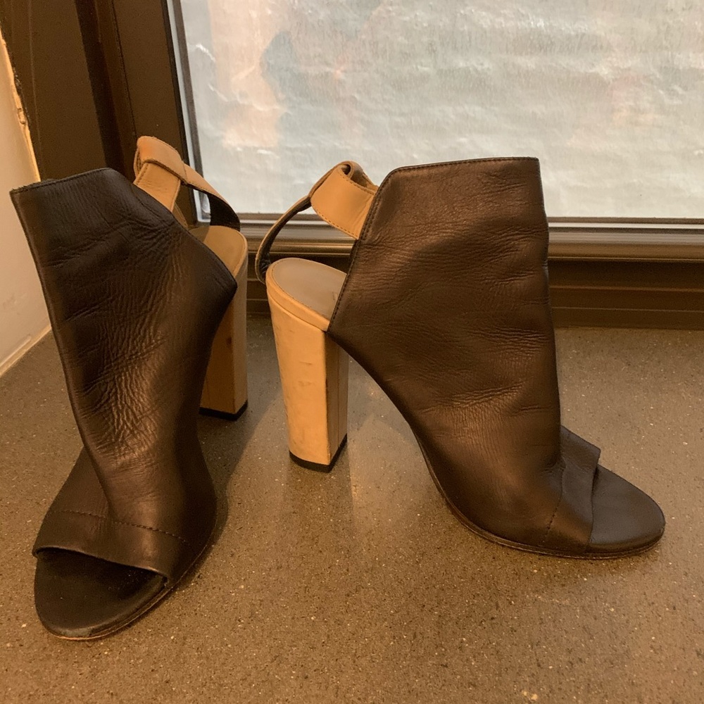 Vince Women peep toe heeled boots